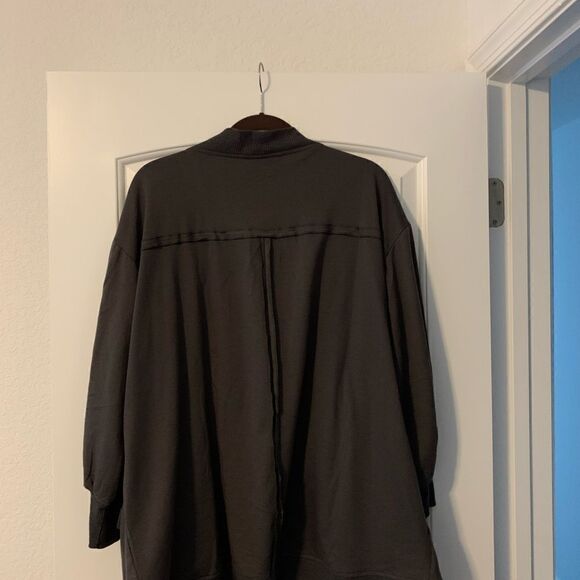 Suzanne Betro lightweight jacket/cardigan.  Size: XL.  NWOT. - Picture 3 of 4